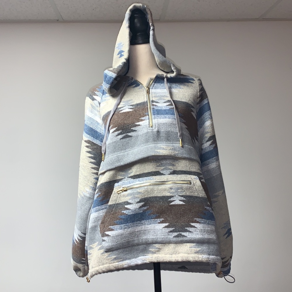 Main Strip Southwestern Hooded Pullover Small